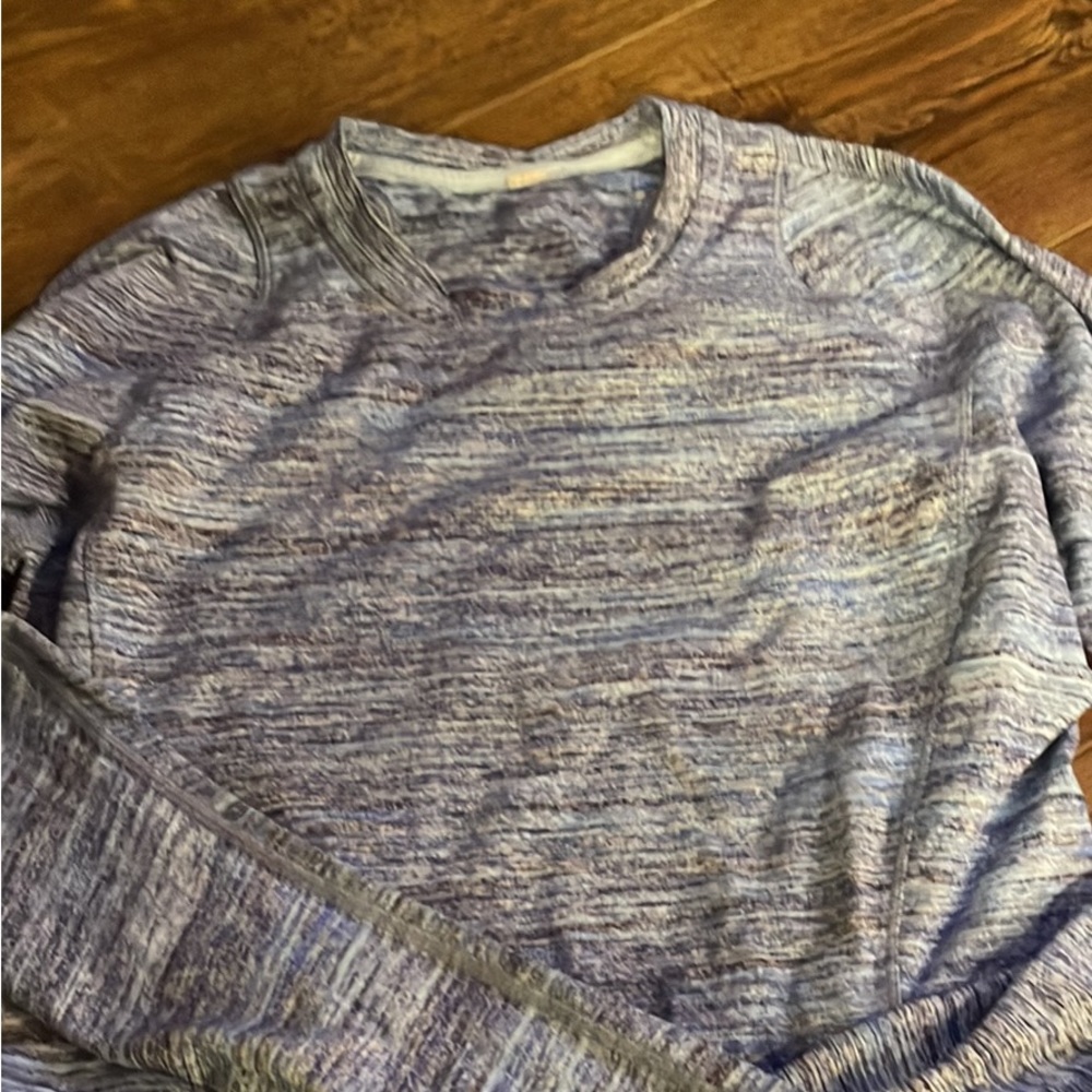 Lululemon 8 long sleeve blue heather shirt